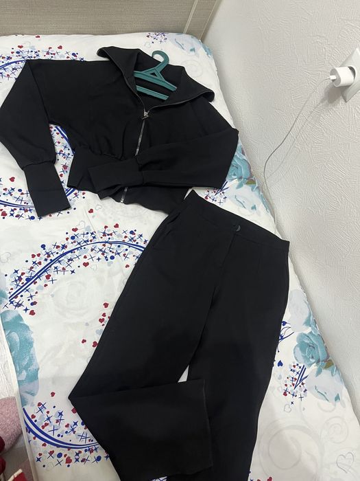 Спортивная костюм