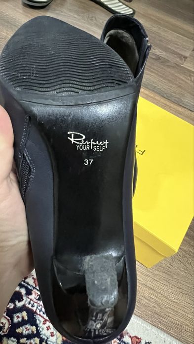 Продам весенние полусапоги