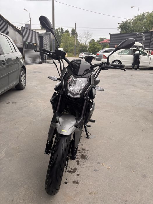 Motocicleta 16 ani benelli bn 125