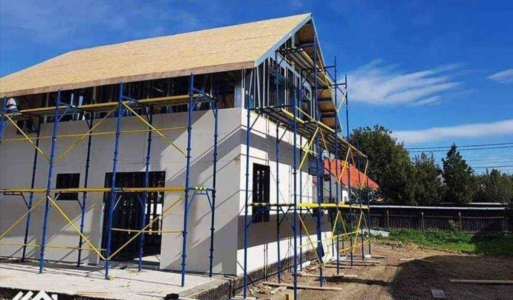 Vând case modulare pe structură metalică