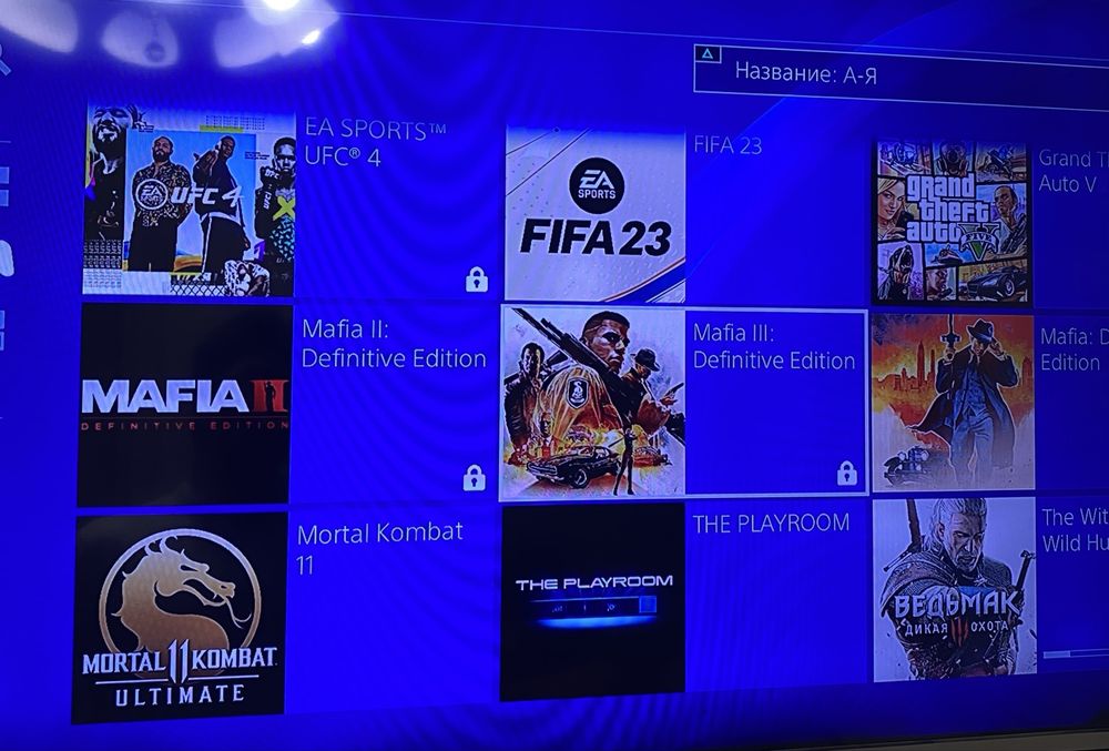 продам PS4 pro в хорошем состоянии