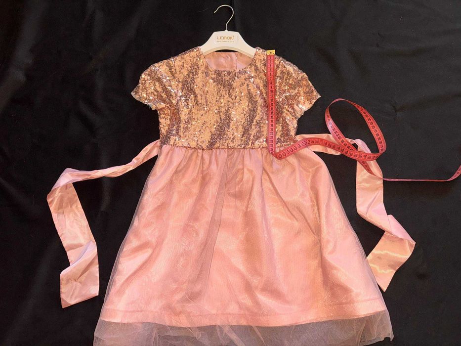 Платья НОВЫЕ детские нарядные разные