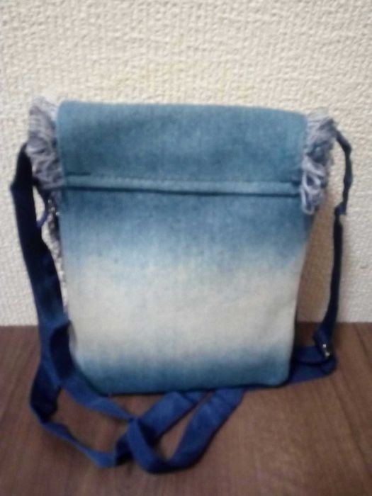 Нови детски  чантички Hablando Sola и Дънкова с дълга дръжка.