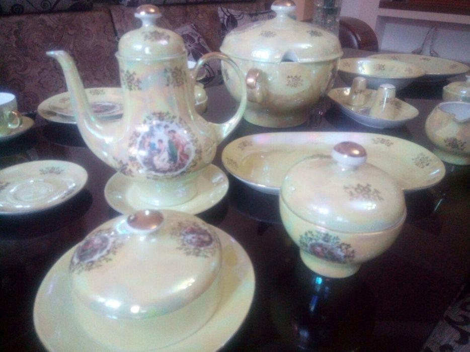 Мадонна сервис. Столовый и чайный. Германский антиквариат.