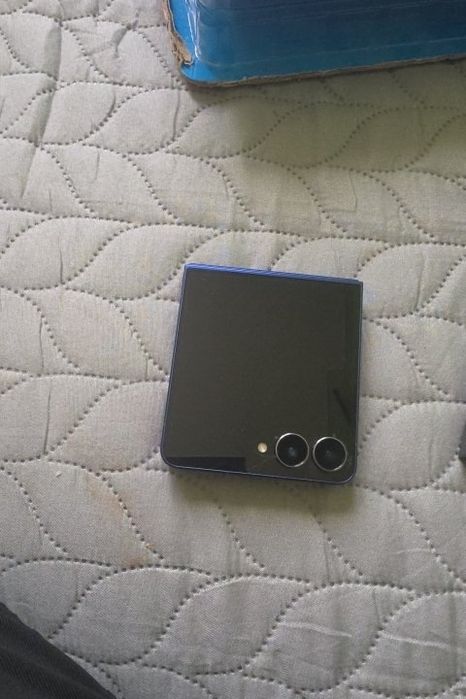Samsung Galaxy Z Flip 7 256gb Shadow blue син