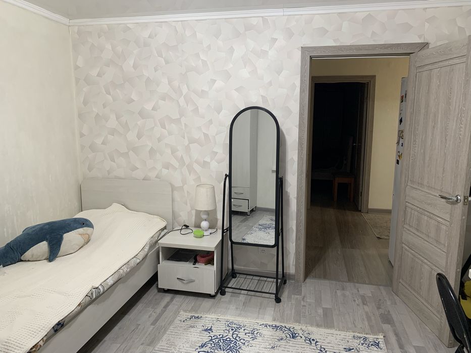 Продам 3-х на Крылова!