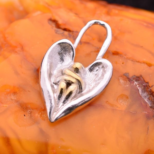 Сребърен медальон 925 „Ангелска прегръдка" със златни акценти