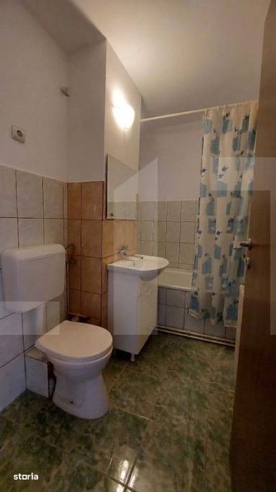 Apartament 3 camere, 67 mp, zona Simeria