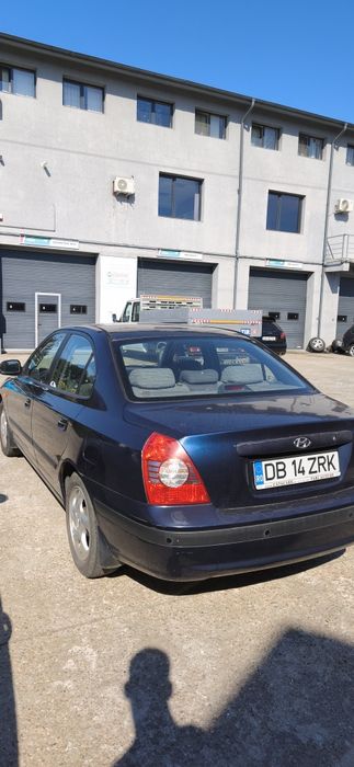 Hyundai elantra 3