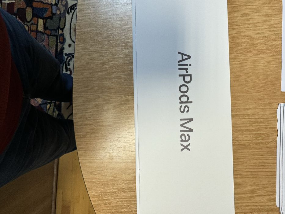 Airpods Max headphones noi