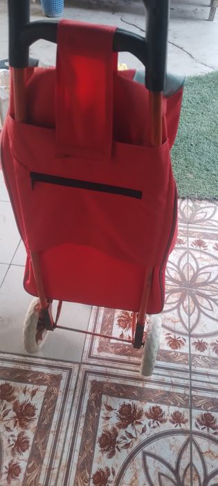 Продам сумку на колесах