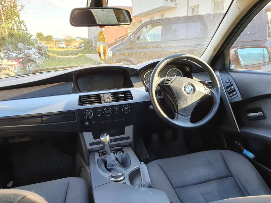 Dezmembrez BMW 520d E60