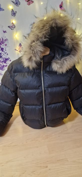Geaca Moncler mărimea s