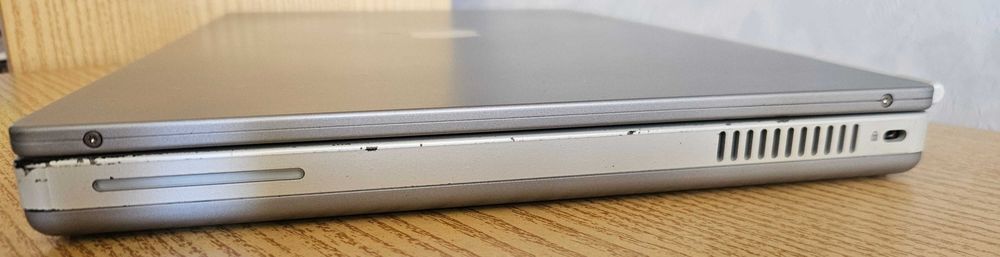 Ретро Apple PowerBook G4 Ti DVi, Mac OS 9, Mac OS X Tiger и PowerBook G4 12" с оригинални опаковки
