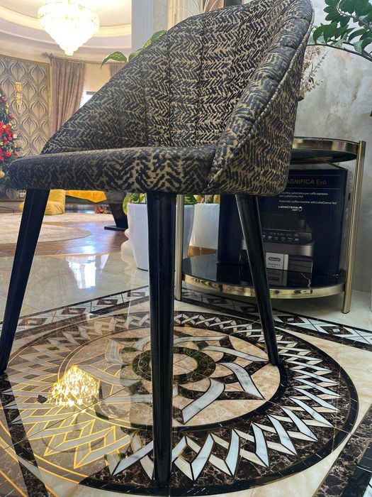 Продаются стильные стулья