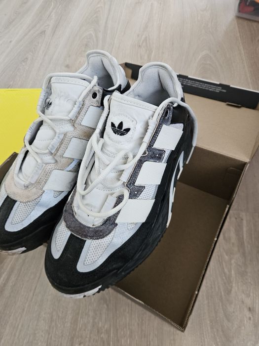 Adidas Niteball vand