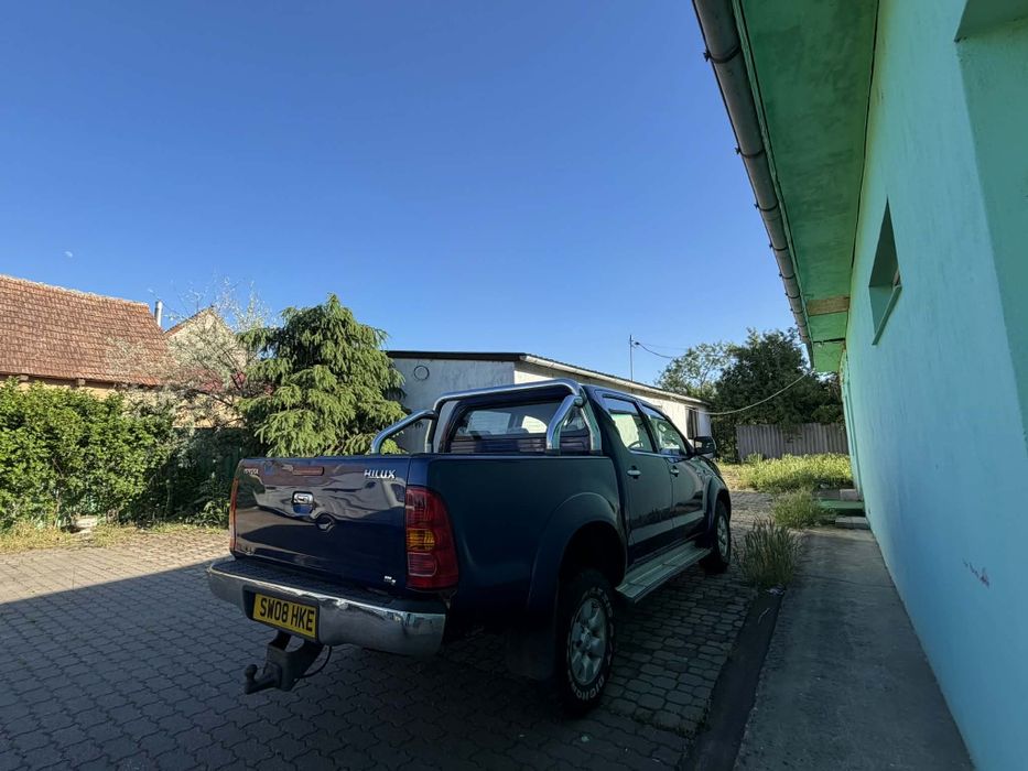 Toyota Hilux 3.0 2008 volan dreapta