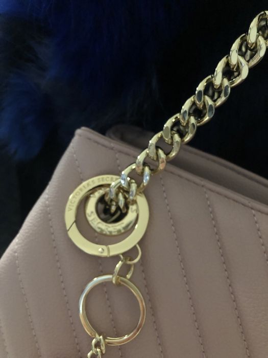 Accesoriu Victoria’s Secret, nou cu eticheta