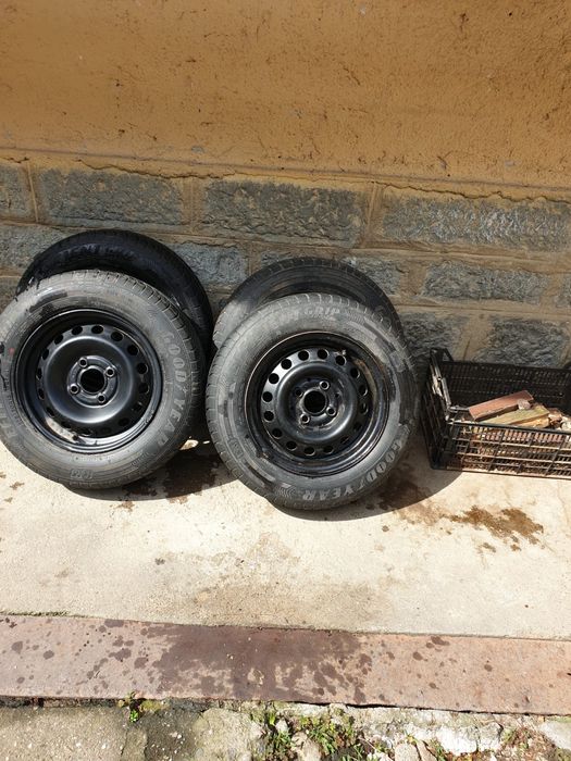 De vanzare Cauciucuri M/S