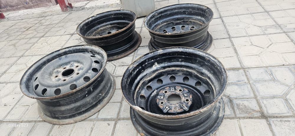 Автомобильные простые диски