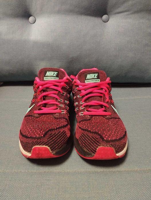 Nike zoom structure 18