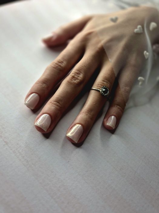 Manichiură / pedichiură. Unghii cu gel, pedichiură complexă