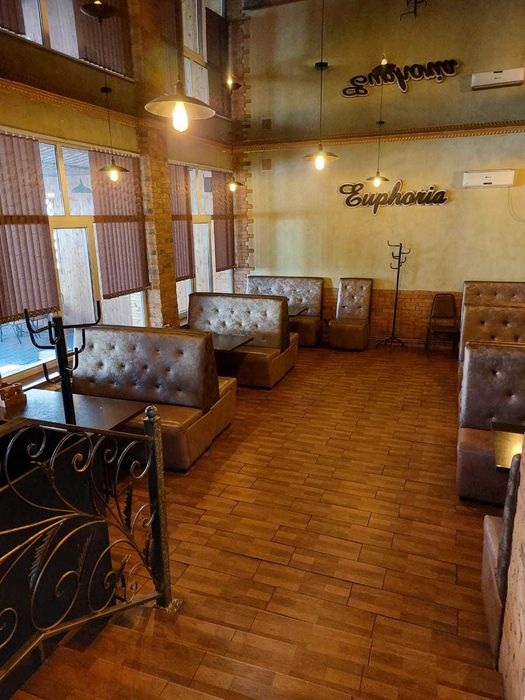 Продается просторное, полностью оборудованное кафе