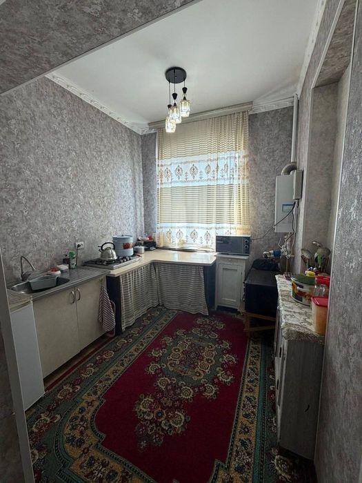 Гулистон шахрида новостройка 2 хонали квартира сотилади