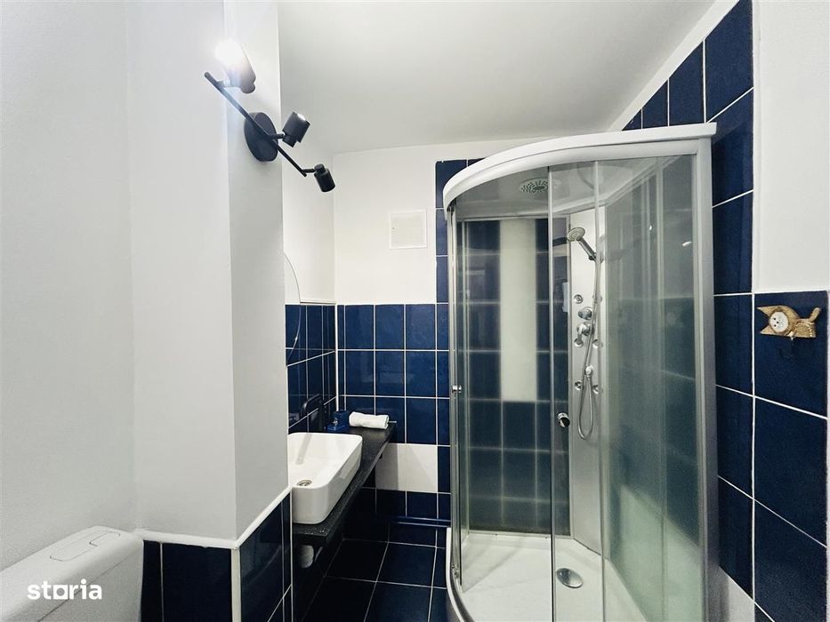 Apartament decomandat, 3 camere, 66 mp + 2 balcoane, 2 bai, zona buna