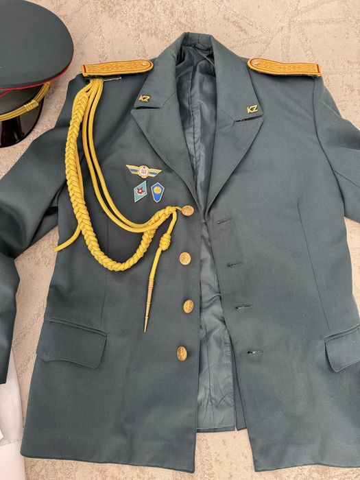 Парадный форма сатылады……