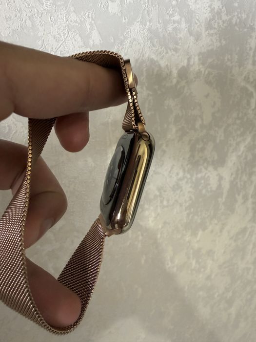 Apple Watch 7 45 mm Gold Milanese Loop