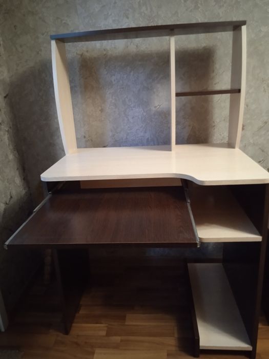 Компьютерный столик с тумбой