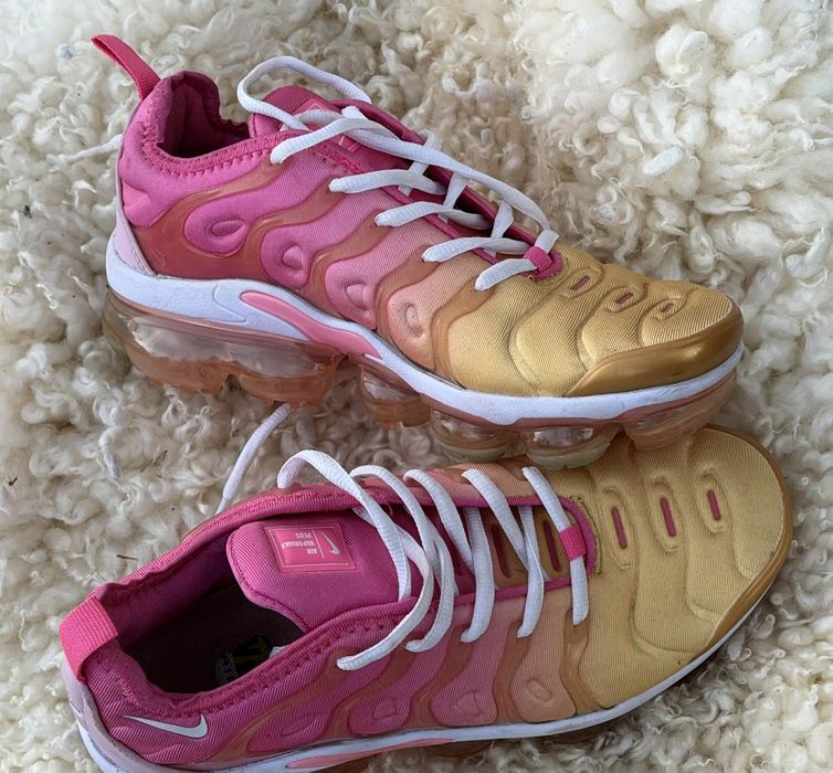 Nike Air Vapormax Plus pink оригинални дамски сникърси 38. Номер