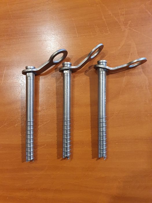 Cuie gheata rusesti din titan 18 cm