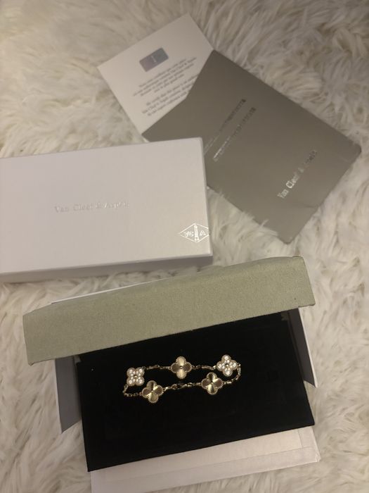 Гривна Van Cleef Alhdmbra Vintage