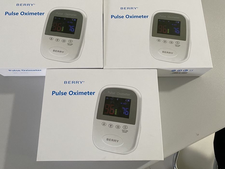 Пульсоксиметр / pulsoksimetr berry