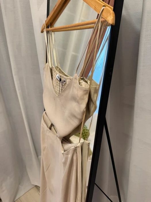 Rochie midi de vară crem bej mix de in cut out Zara mărimea S