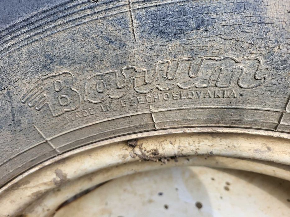 Vand cauciucuri 12,4/11-24,semanatoare SPC 4,plug 3 tripite Overum