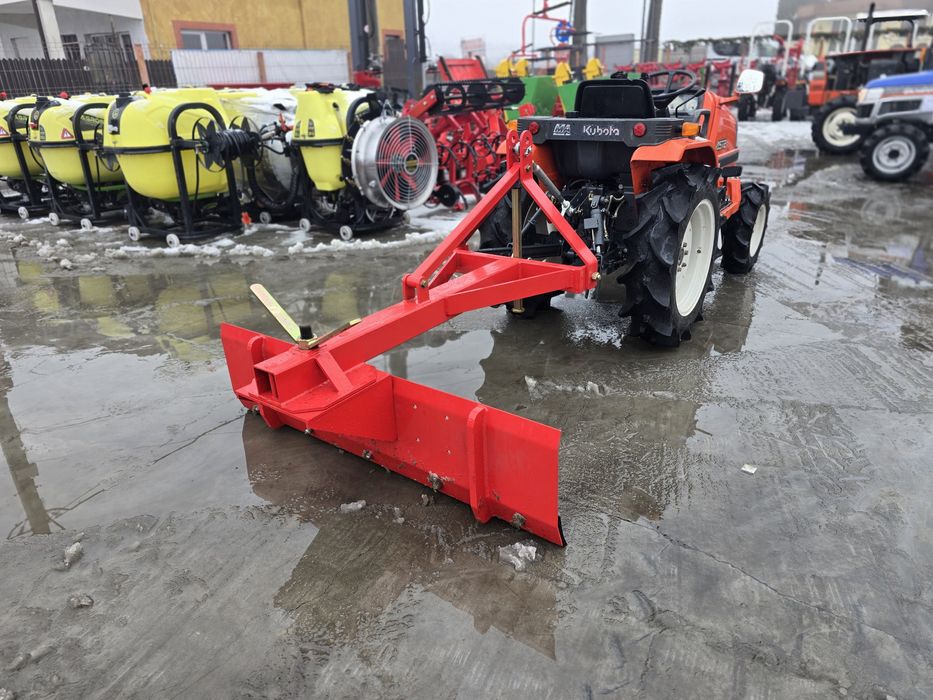 Lama zapada/ Nivelator/ Tractor japonez