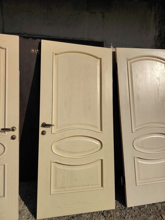 Двери межкомнатные.