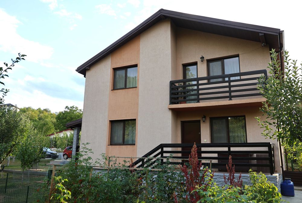 Casa Parter+Etaj, 179 mp utili, teren 600 mp, Tomești - lângă pădure