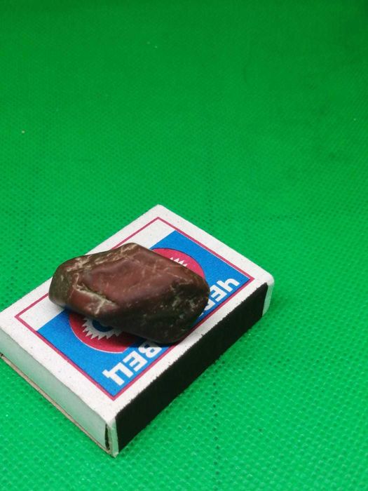Камни натуральные необработанные