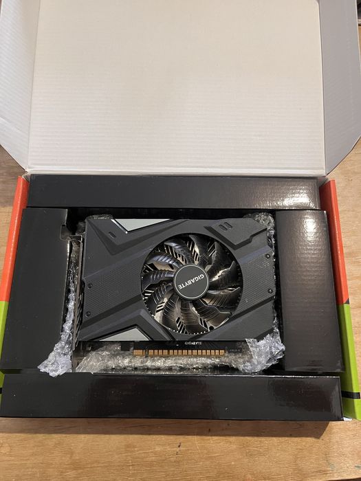 Видеокарта GeForce gtx 1650 Gigabyte