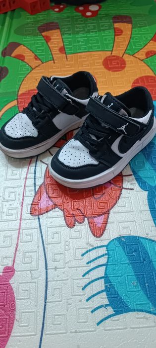 Кросовки деиские