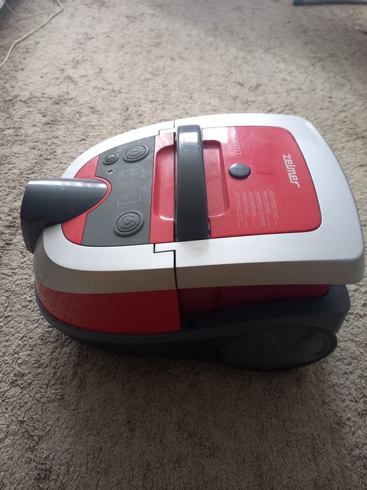 Продам пылесос ZELMER AQUAWELT