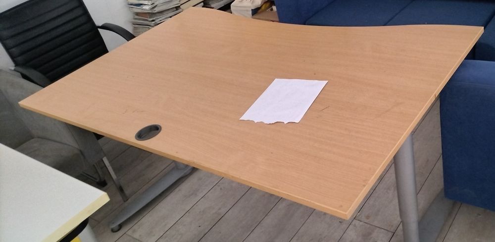 столове, бюра, дивани