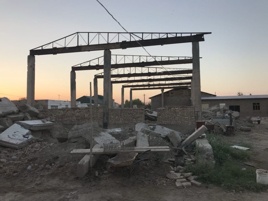 Курылысы питпеген имарат сатылады бизнес ислеуге арналган 12 суток жер