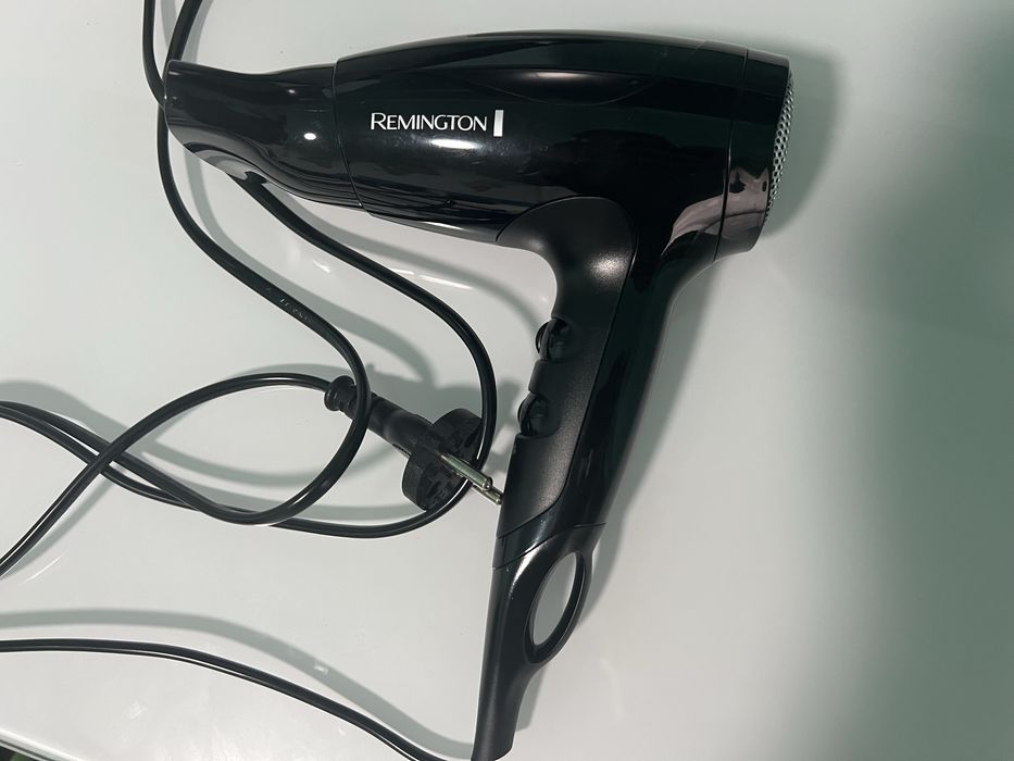 Uscator de par Remington