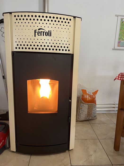 Casa la lacul Caslita, Tulcea