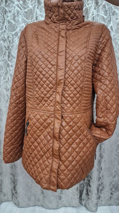 Куртки разные в хорошем состоянии